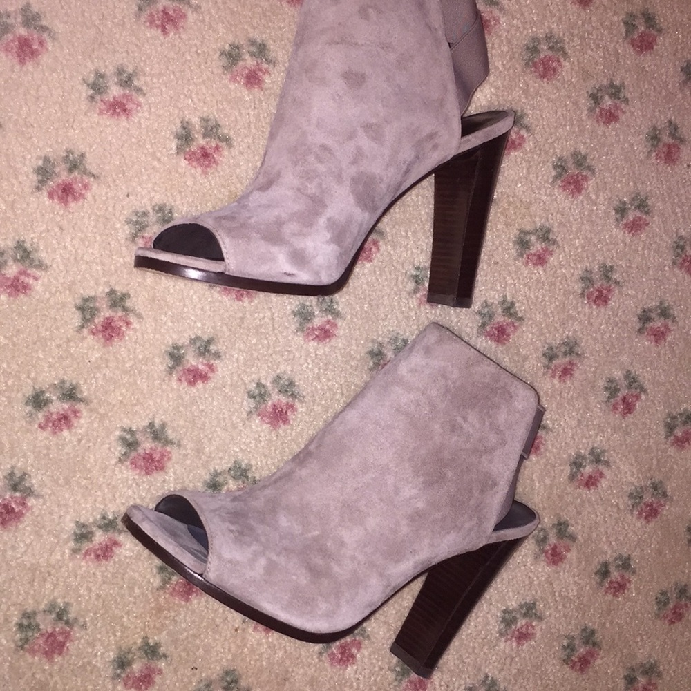 •Stuart Weitzman• Grey Suede Open Sling Heel